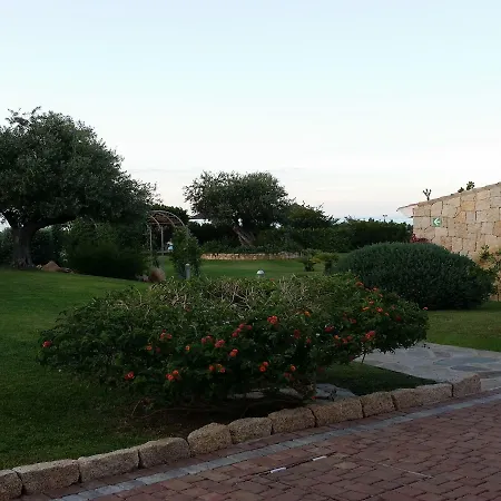 ホテル Costa Caddu サン・テオドーロ