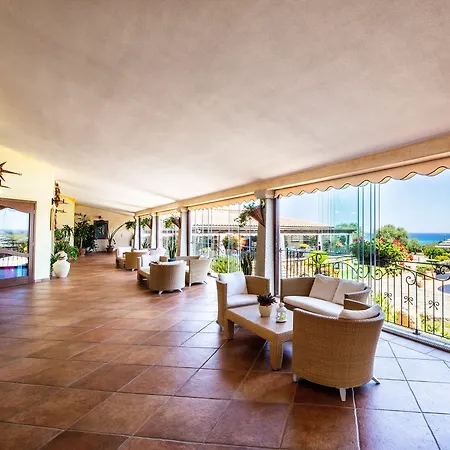 Costa Caddu ホテル サン・テオドーロ