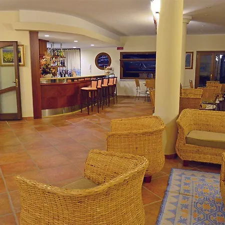 Costa Caddu Hotel 3*