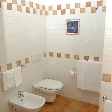 Costa Caddu Hotel 3*