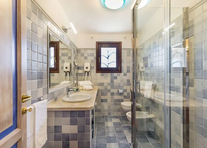 Costa Caddu Hotel 3*