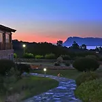 卡杜海岸酒店 圣特奥多罗