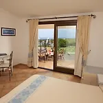 卡杜海岸酒店