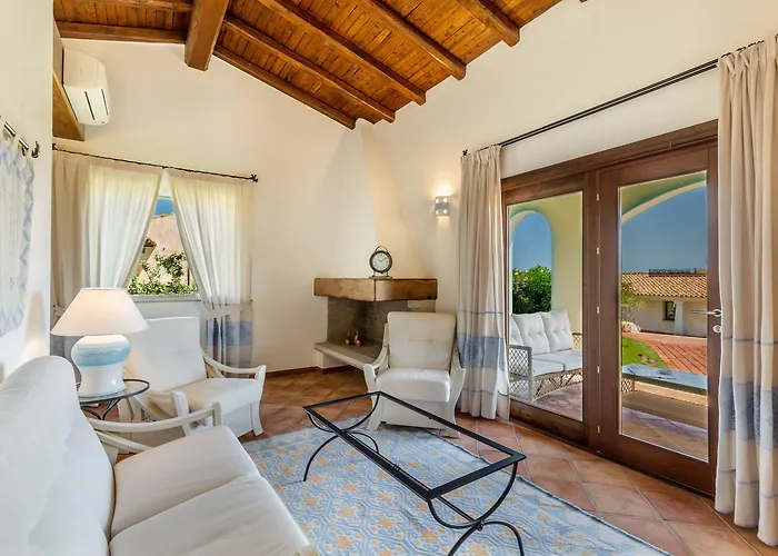 Hotel Costa Caddu 3*