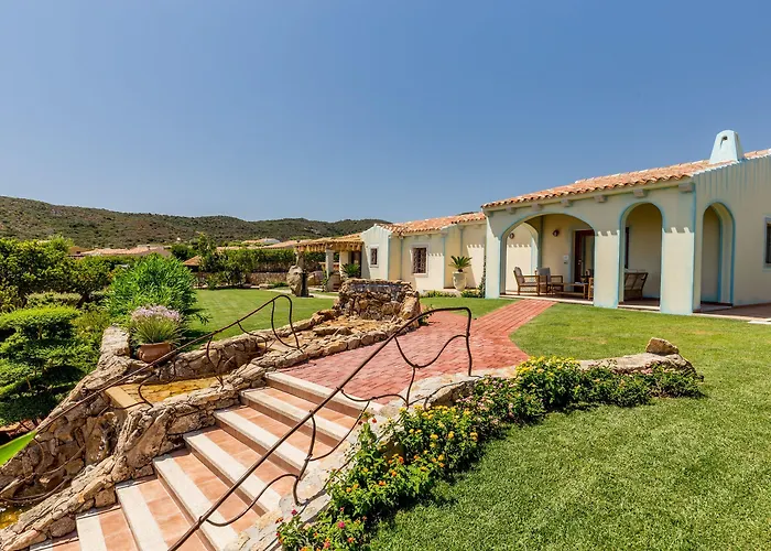 Costa Caddu Hotel 3*